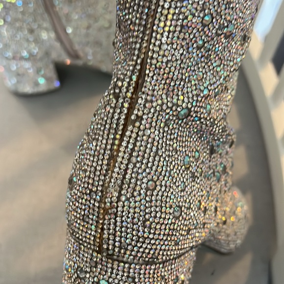 Betsy Johnson Rhinestone Kyla Bootie size 8 - Picture 5 of 6